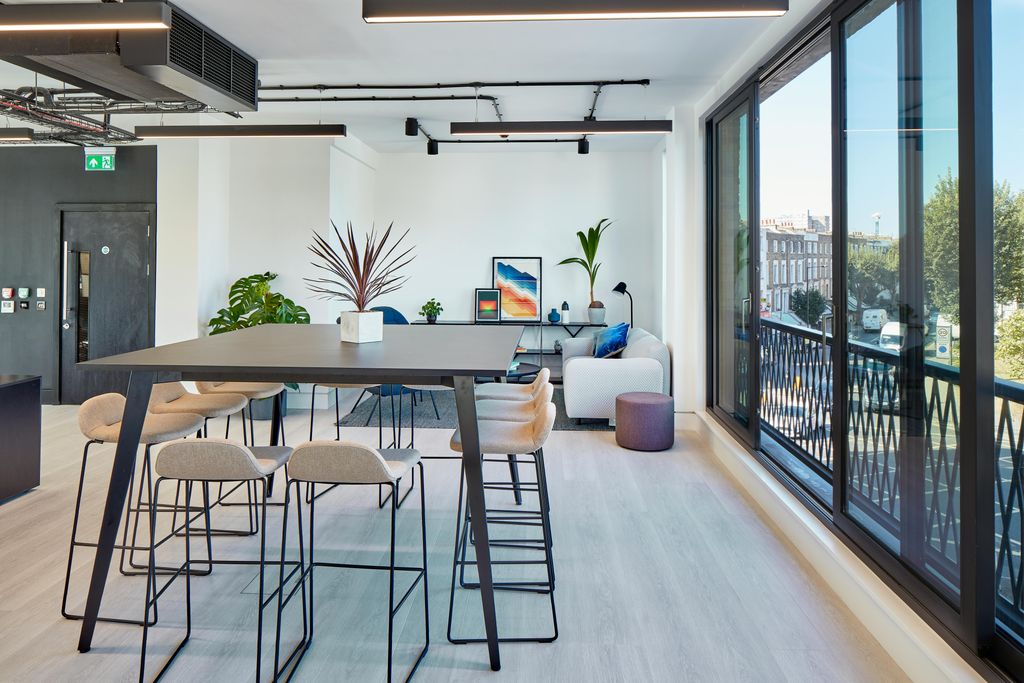 Property photo 2 of 6 Mammkingxa239Fullresj.Jpg