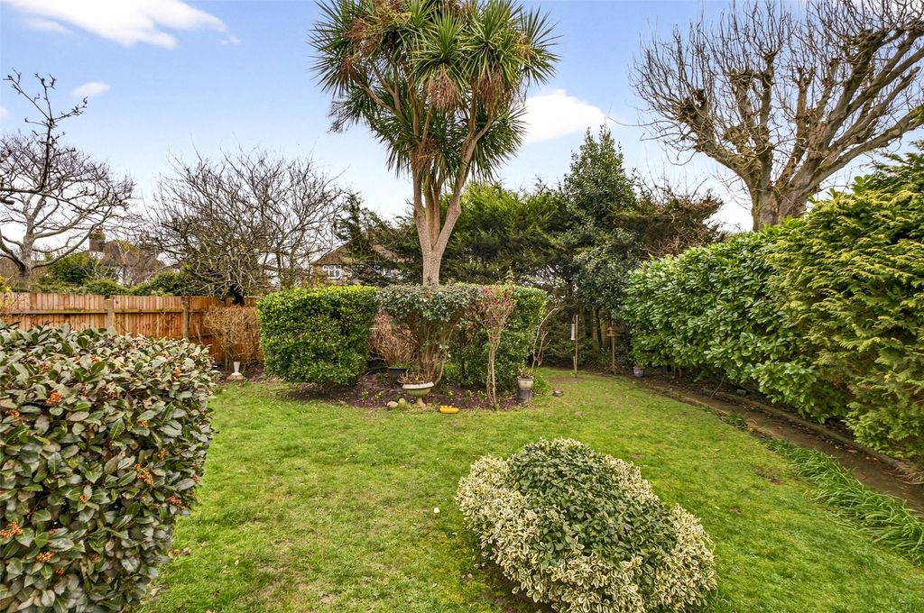 Property photo 3 of 15 Picture No. 16