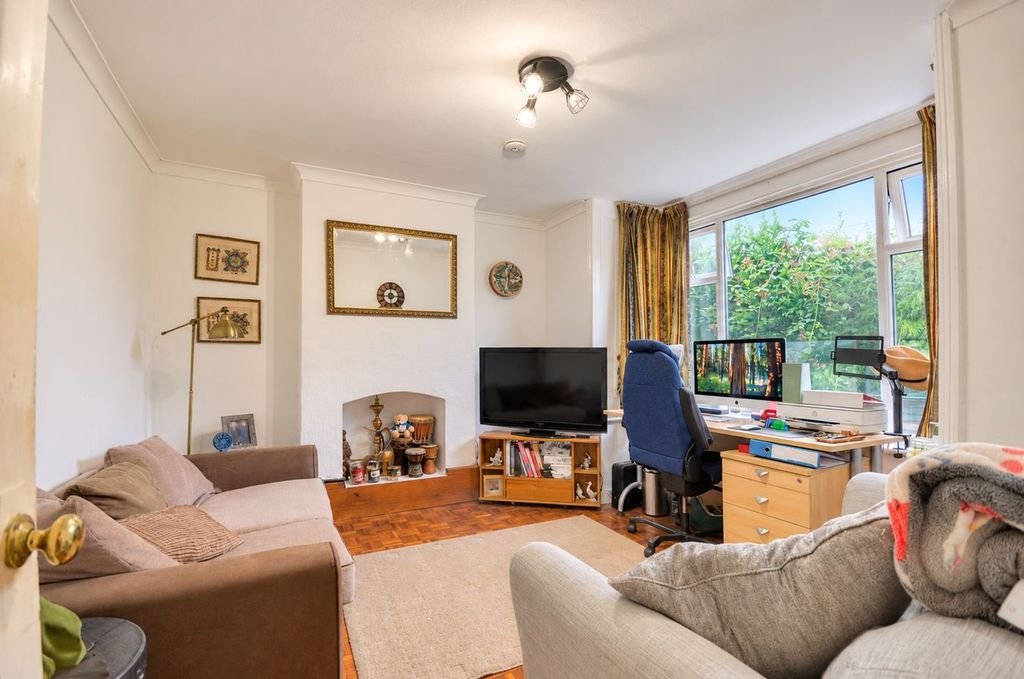 Property photo 2 of 16
