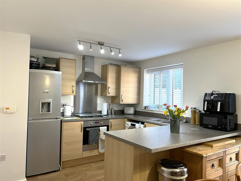 Property photo 3 of 15 Img_9404.Jpg