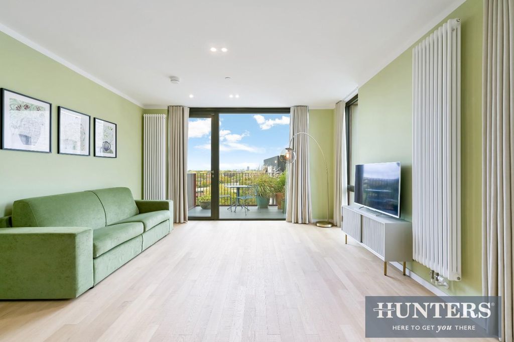 Property photo 3 of 12 Hollandbury House, -9.Jpg