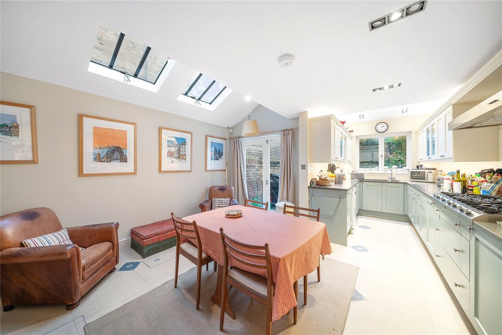 Property photo 2 of 21 Picture No. 09