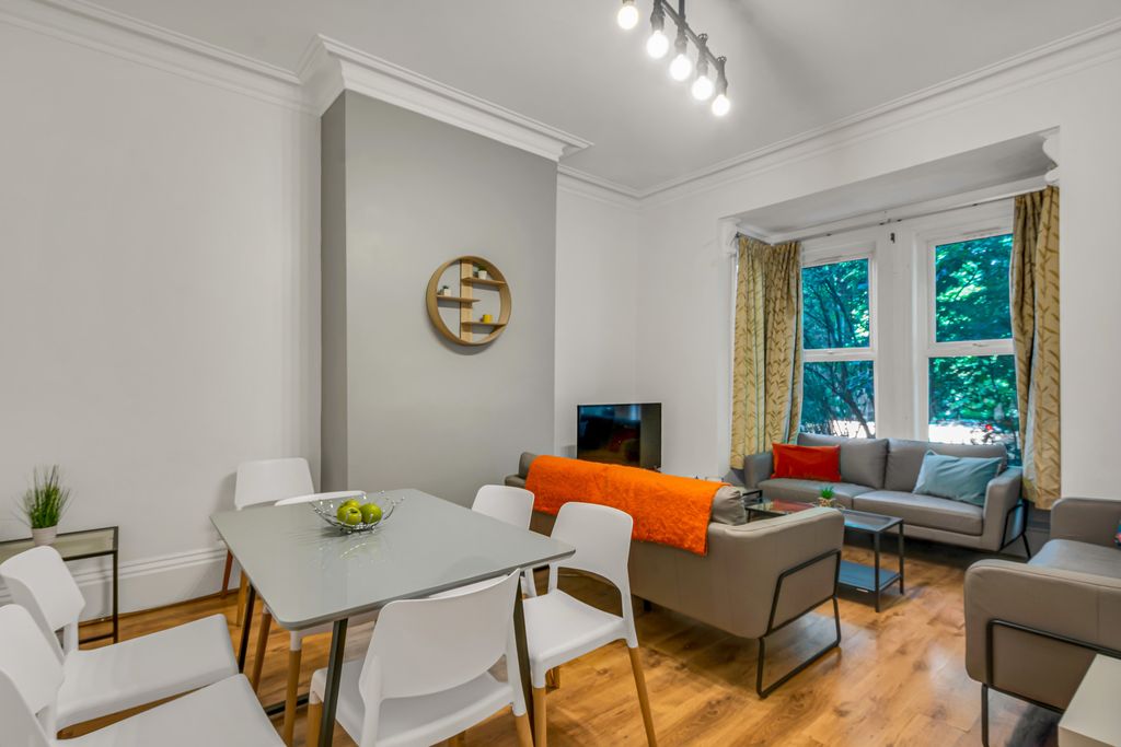 Property photo 1 of 13 Property Photo