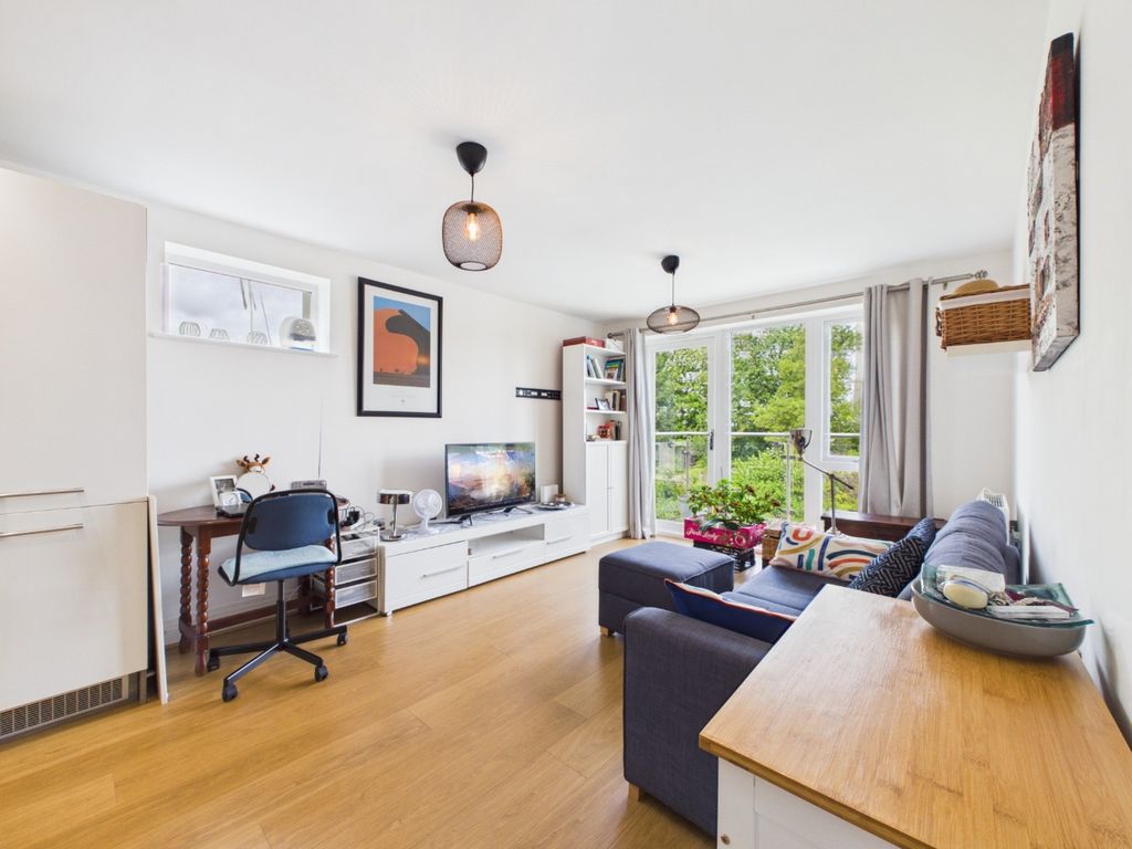 Property photo 1 of 6 5253061