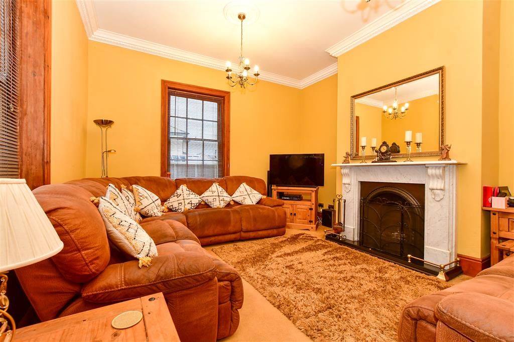 Property photo 2 of 13 Sitting Room