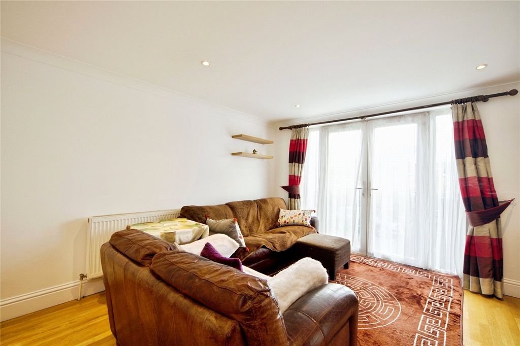 Property photo 3 of 20 Picture No. 17