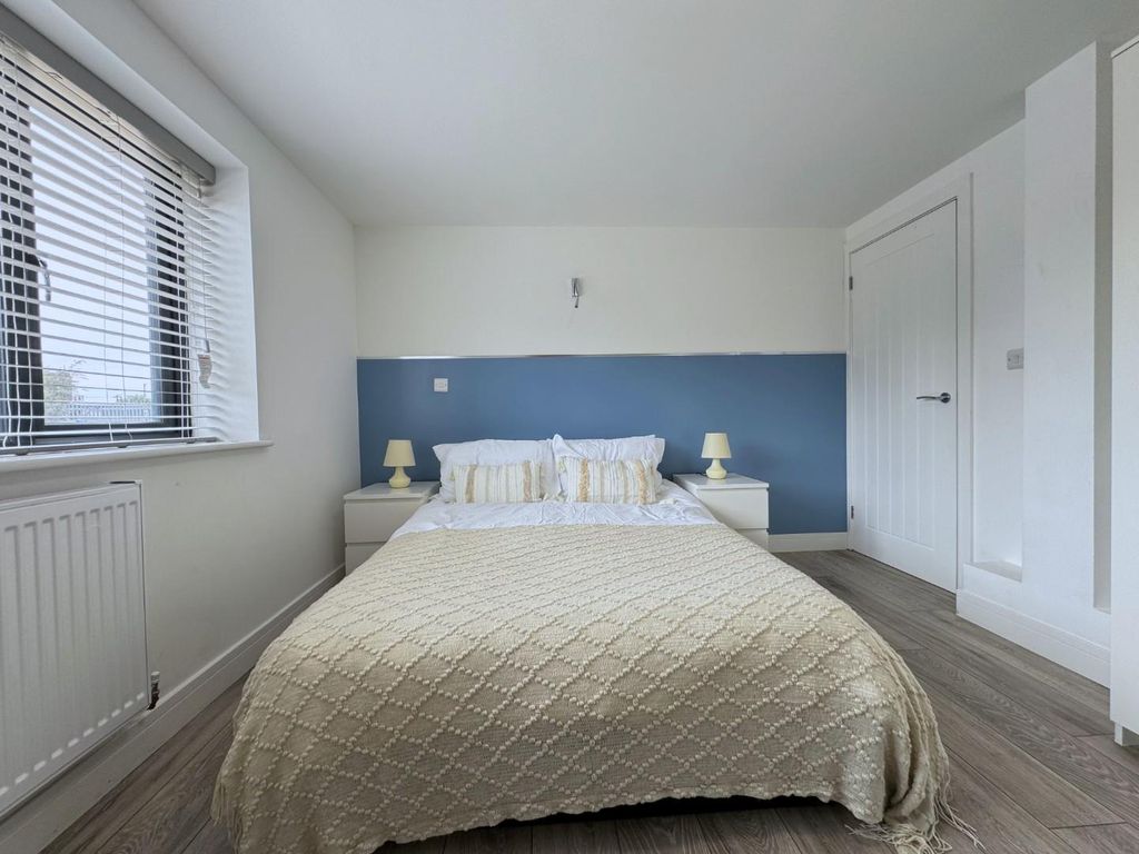 Property photo 2 of 13 5.Jpg