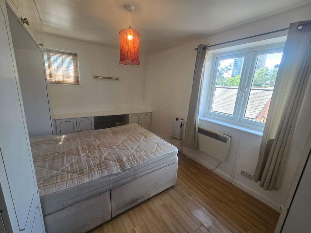 Property photo 3 of 5