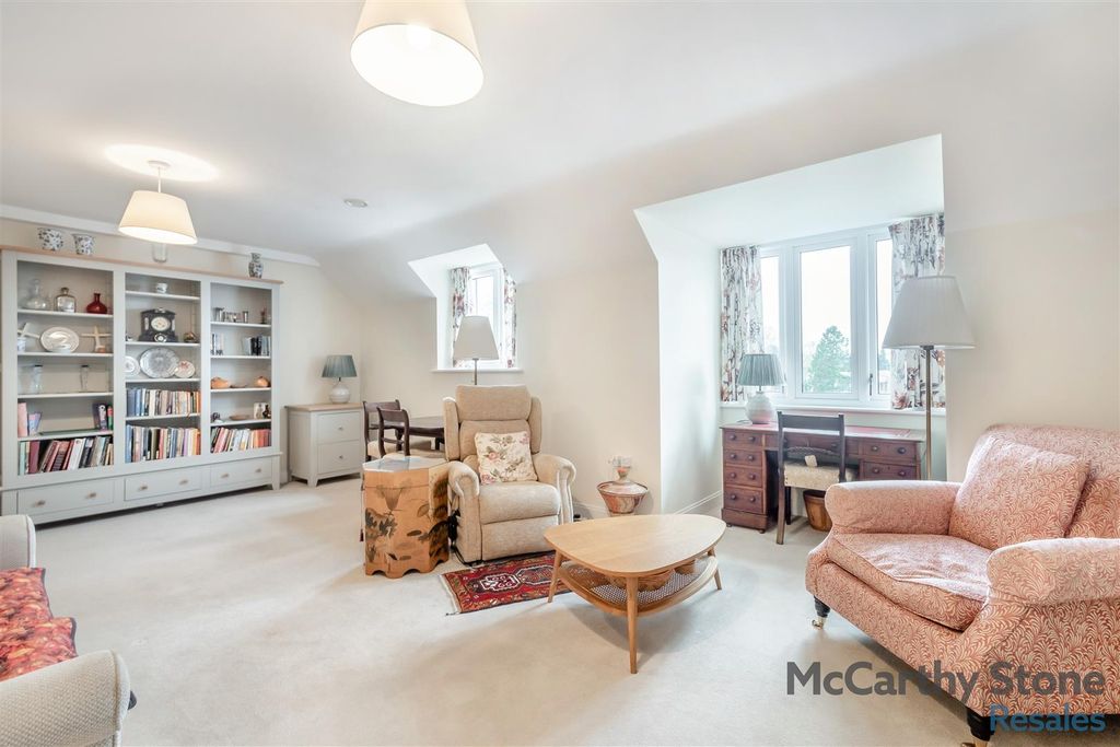 Property photo 1 of 31 8672081-Interior09.Jpg