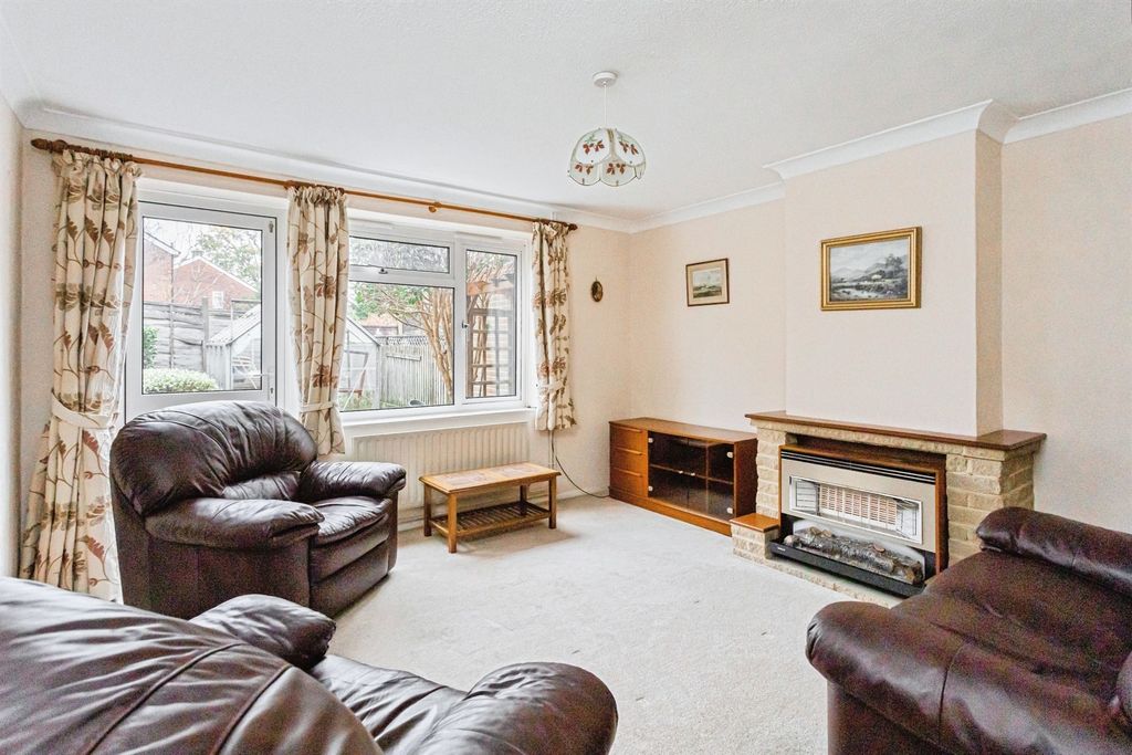 Property photo 2 of 18