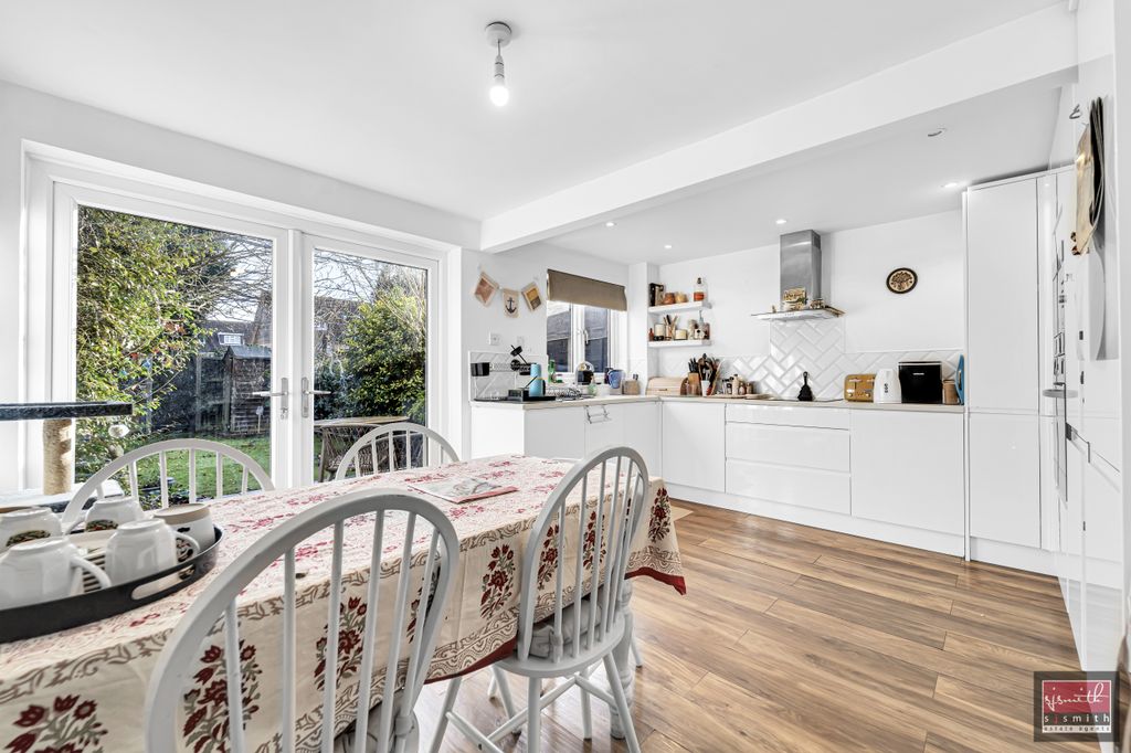 Property photo 2 of 13 Dsc02612