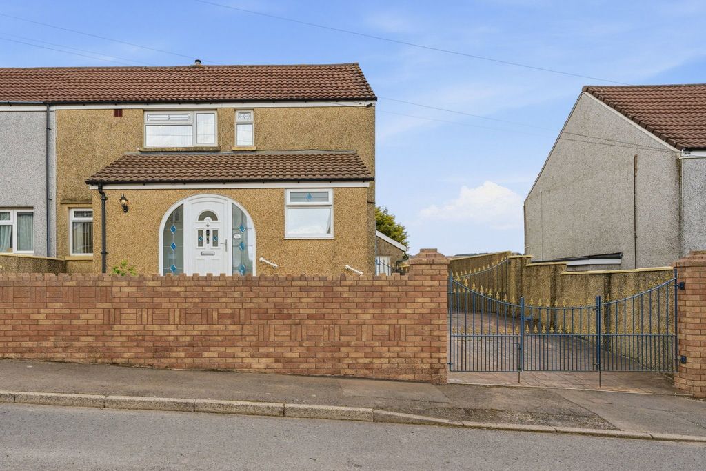 Property photo 1 of 31
