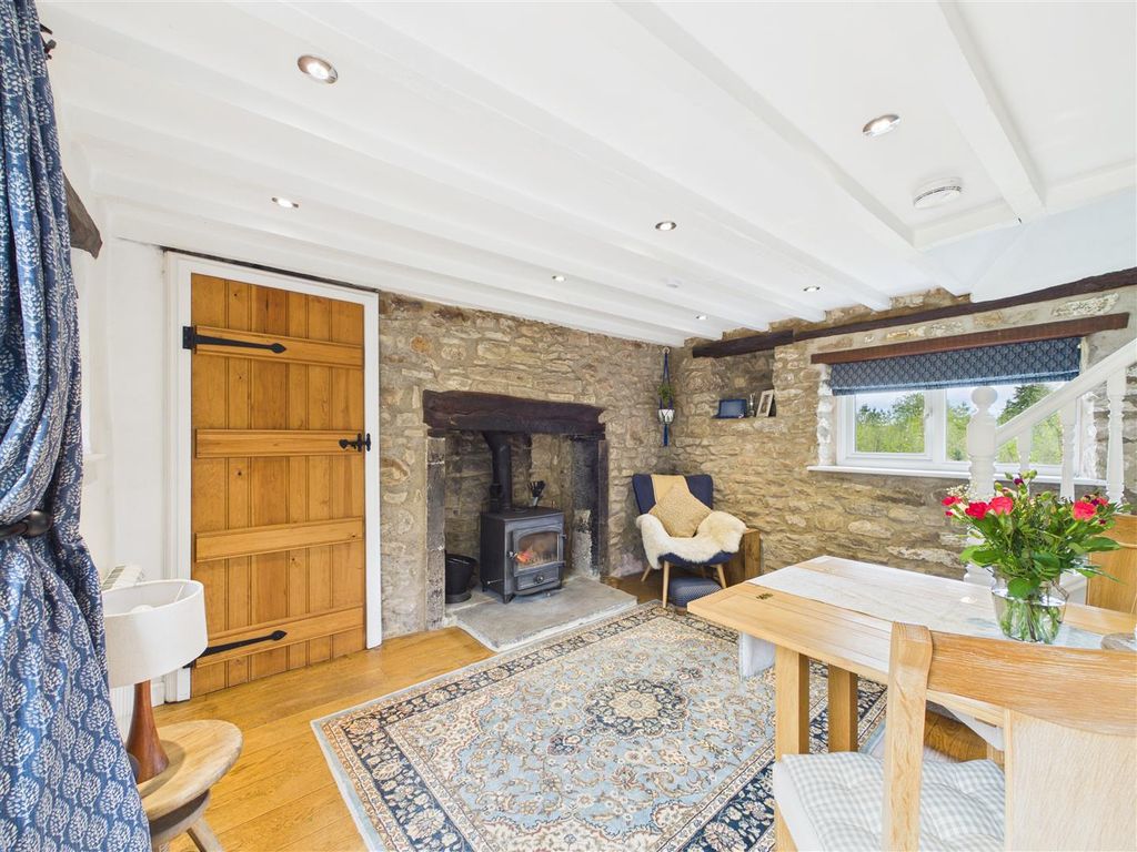 Property photo 2 of 30
