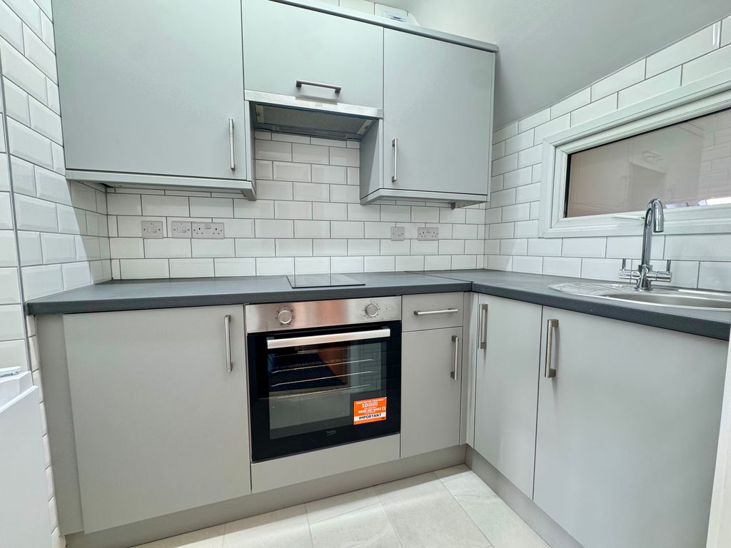 Property photo 1 of 6 Image