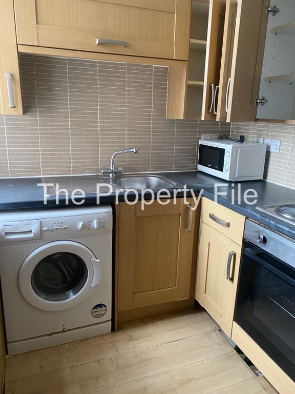 Property photo 3 of 3