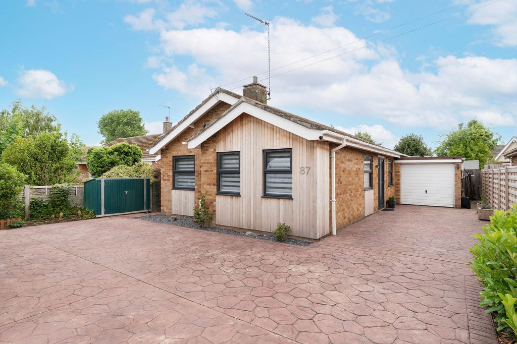Property photo 1 of 23