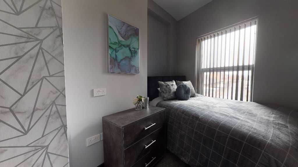 Property photo 1 of 4