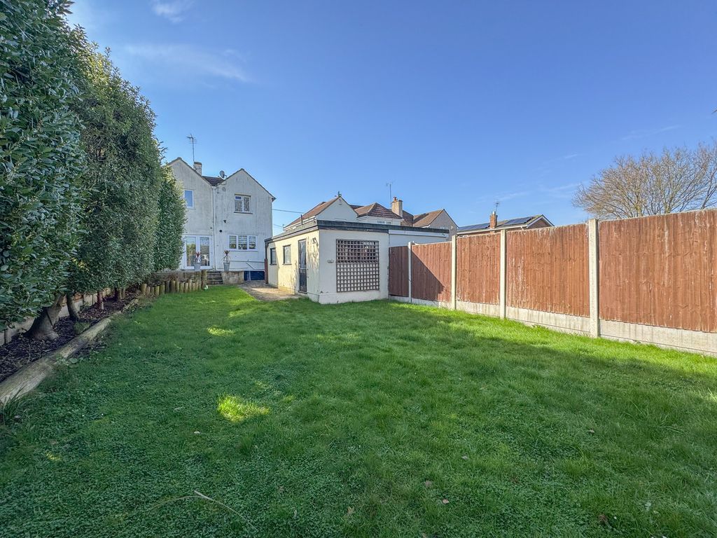 Property photo 2 of 29