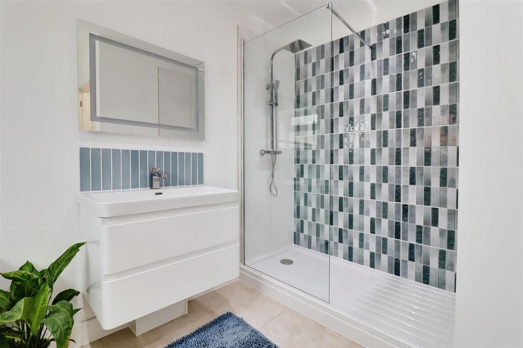 Property photo 3 of 25 90A98688-Img_3825-Img_3827.Jpg