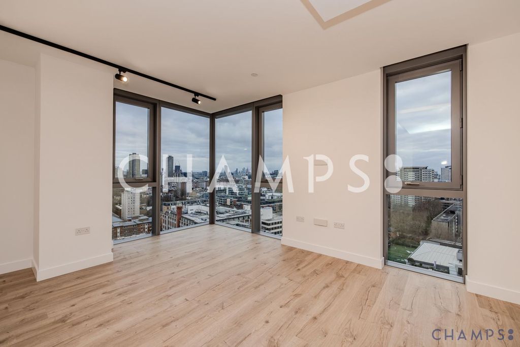 Property photo 2 of 14 Gallery