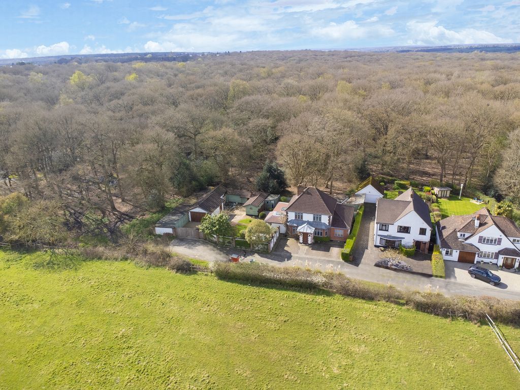 Property photo 2 of 49 Photo 2