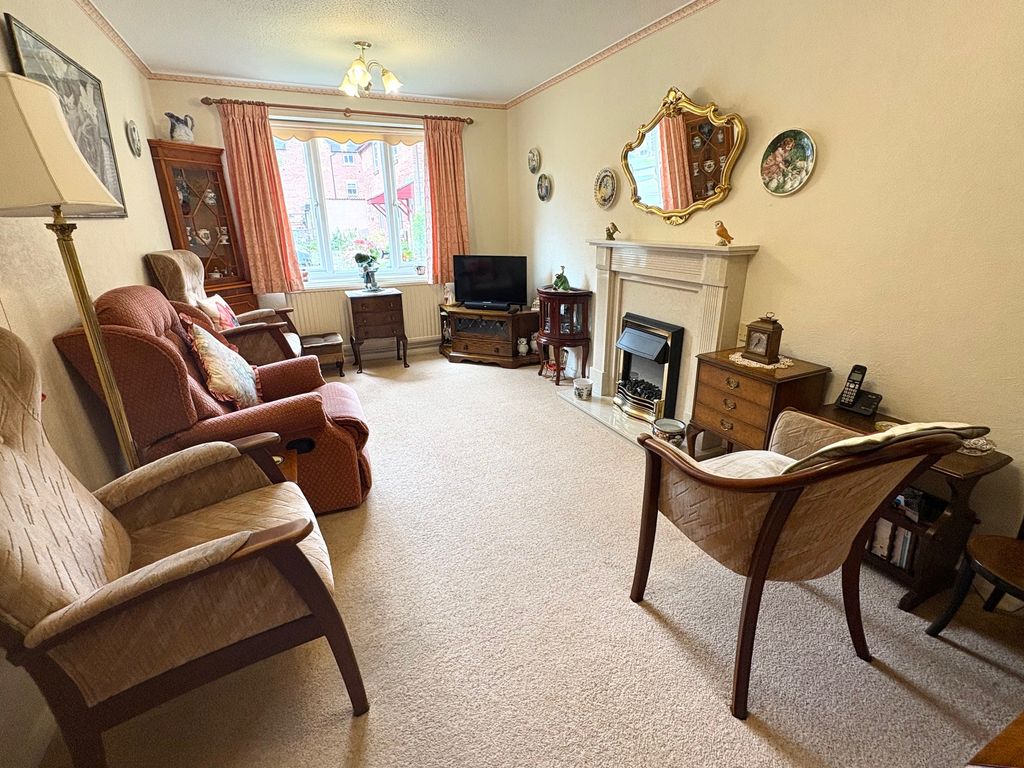 Property photo 2 of 9