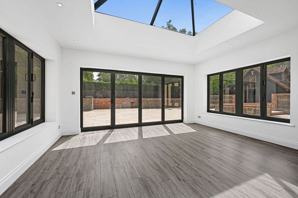 Property photo 2 of 50 Ol-Fc(Col)-Gatehouse-29