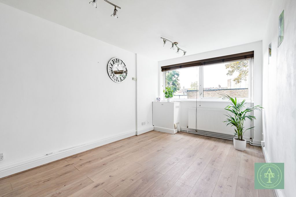 Property photo 2 of 13 Gallery