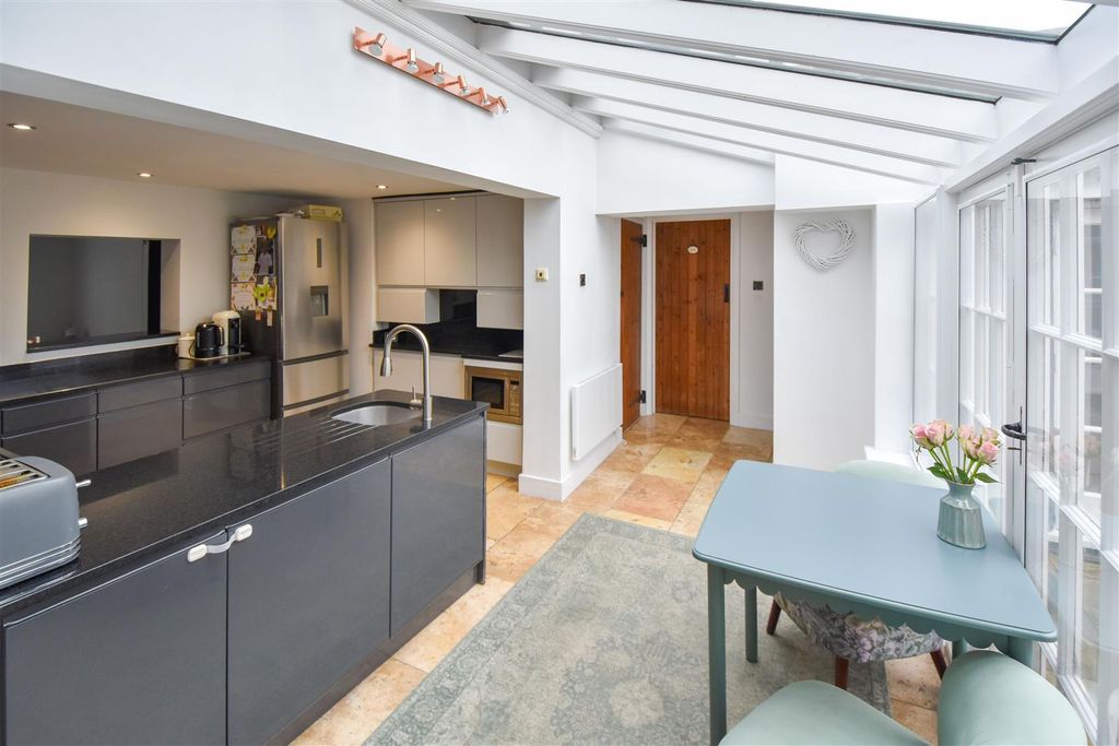 Property photo 2 of 32 Dsc_0017.Jpg