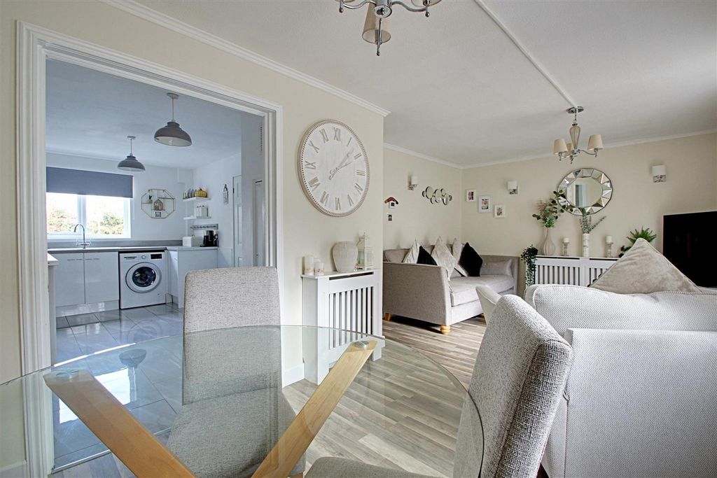 Property photo 3 of 26 Img_4473-Img_4475.Jpg