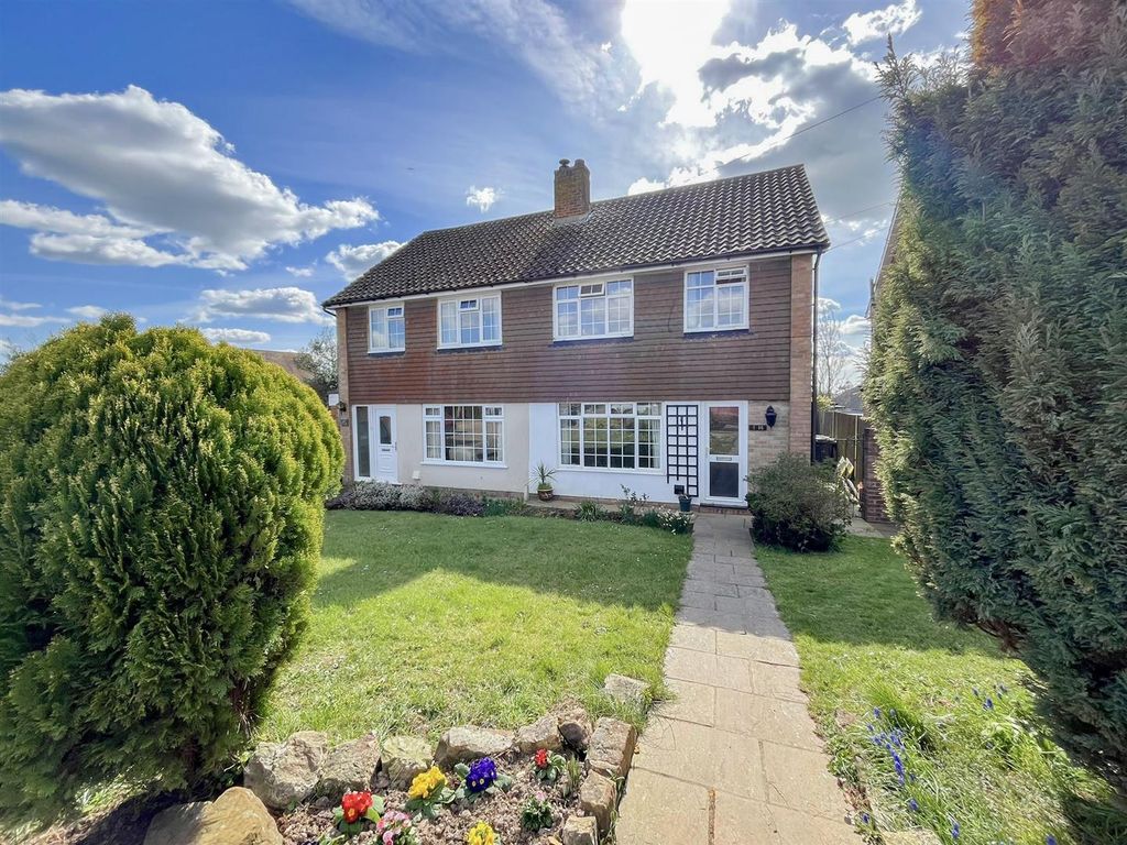 Property photo 1 of 25 2419B234-4Ec8-4Eab-8ce9-34A12Ad33A0A.Jpg