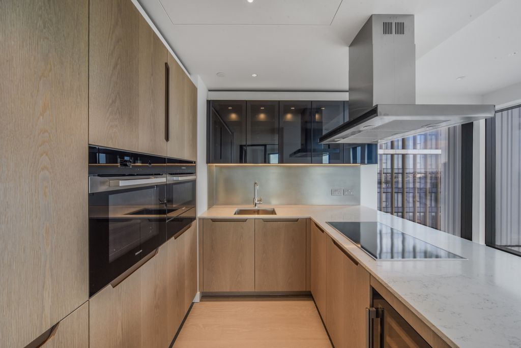 Property photo 2 of 22 Dsc_3558_High