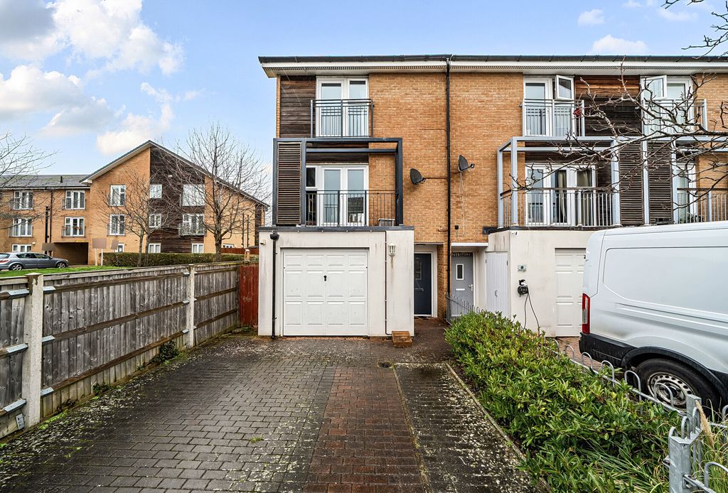 Property photo 2 of 19 External