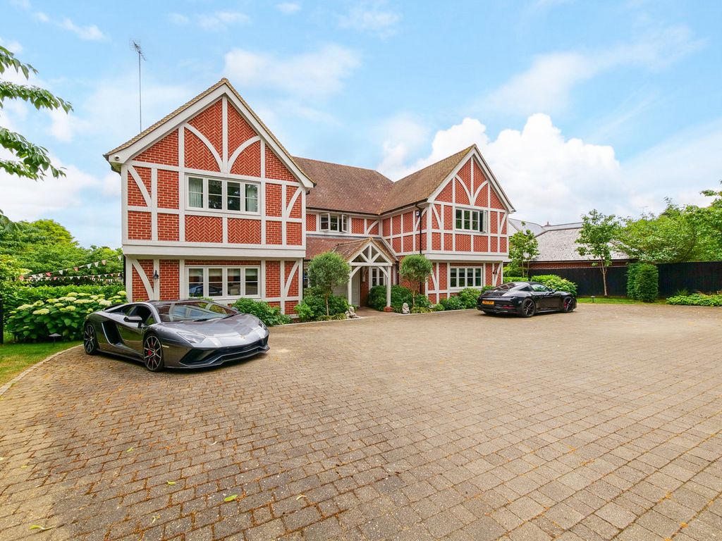 Property photo 1 of 33