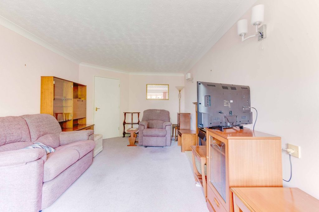 Property photo 3 of 13 Picture No. 16