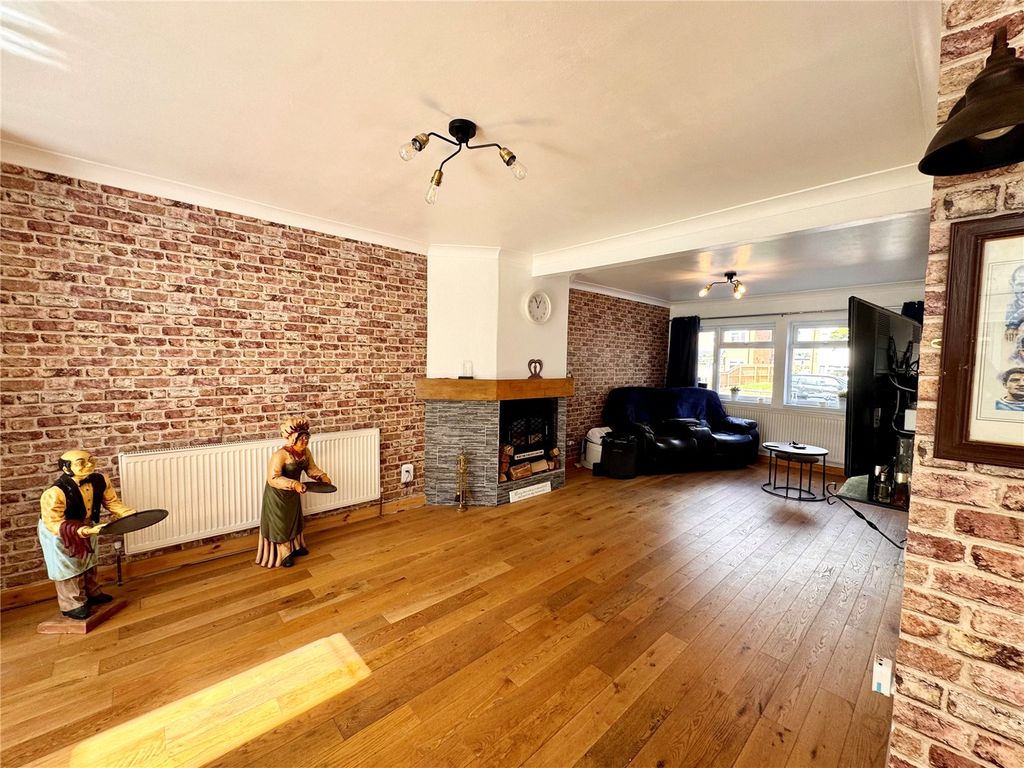 Property photo 3 of 21 Picture No. 22