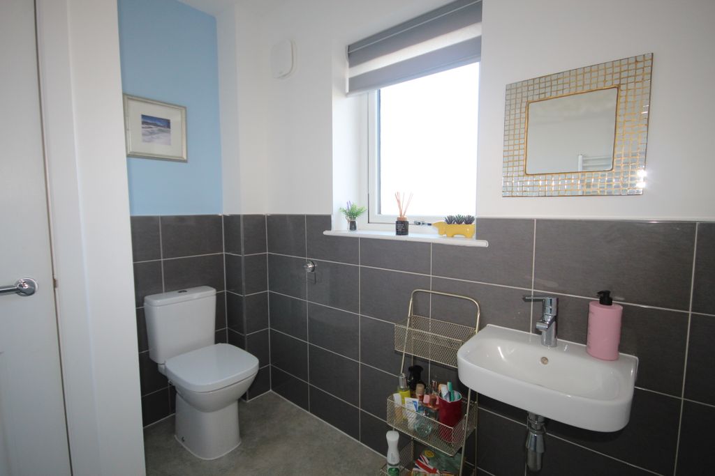 Property photo 2 of 22 WC 