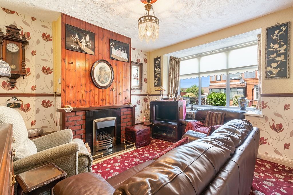 Property photo 3 of 21 4198773