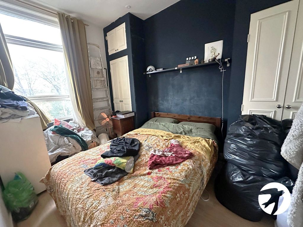 Property photo 3 of 6 Picture 3