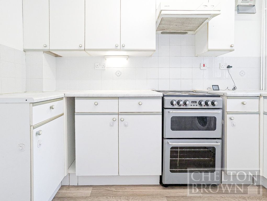 Property photo 2 of 19 Kitchen