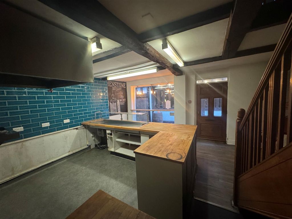 Property photo 3 of 6 New Rest Photo 2.Jpg