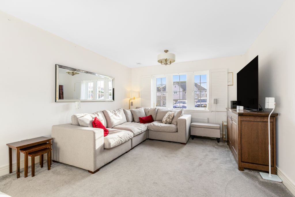 Property photo 2 of 27 Property Image 2