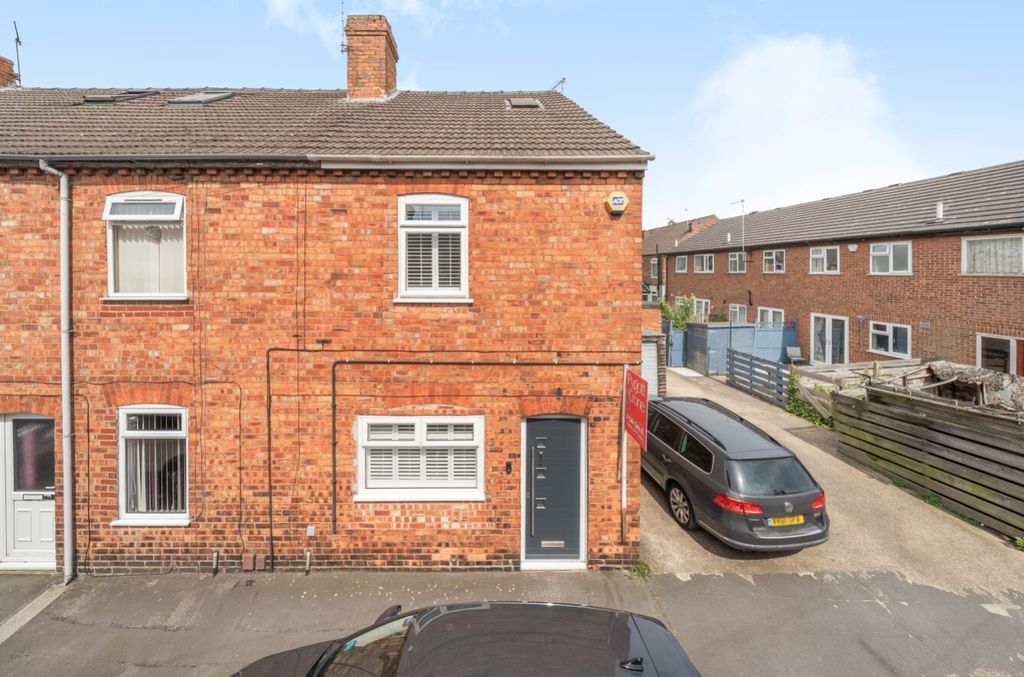 Property photo 1 of 22 -685919916c533-l-1313661-3-6857Da05c0378-Arw
