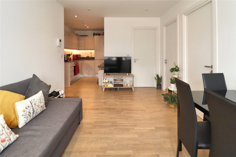 Property photo 2 of 8