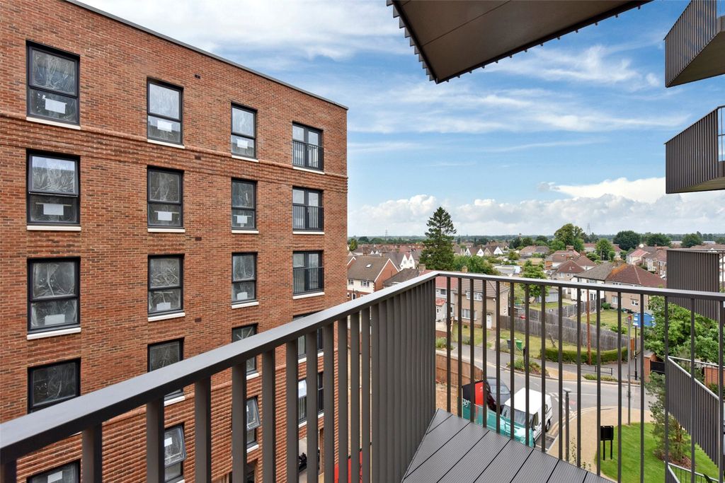 Property photo 2 of 11 Picture No. 08