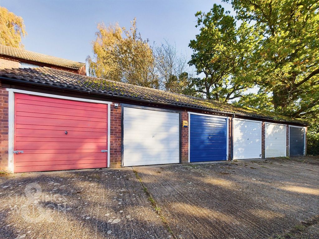 Property photo 1 of 3