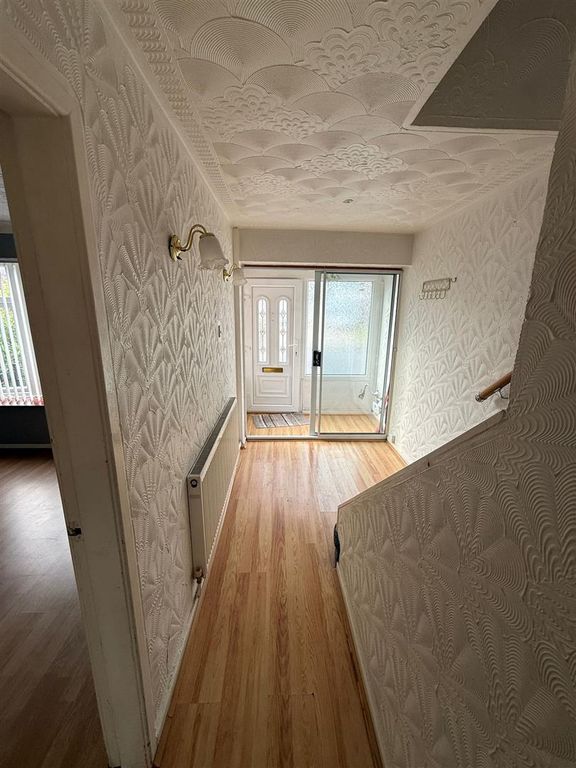 Property photo 3 of 13 Hallway.Jpeg