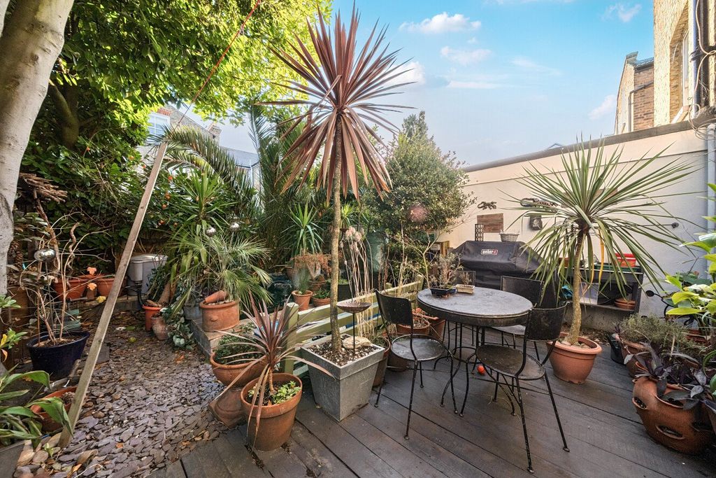 Property photo 3 of 12 Picture No. 11