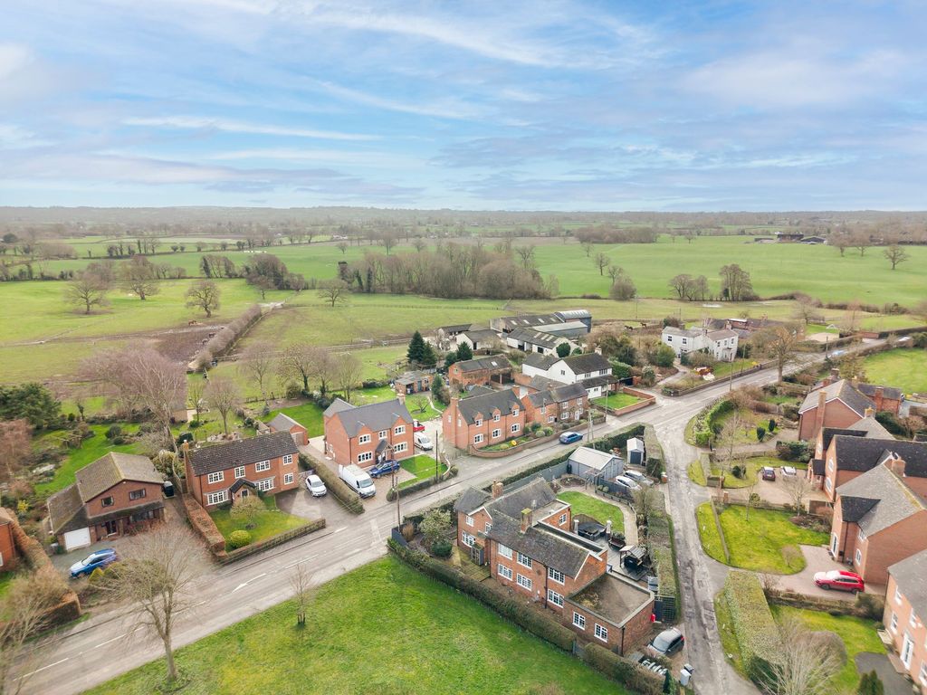 Property photo 3 of 47