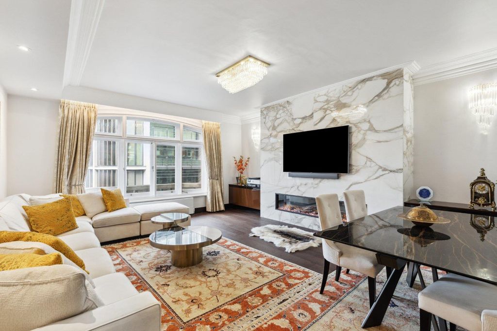 Property photo 3 of 12 Image